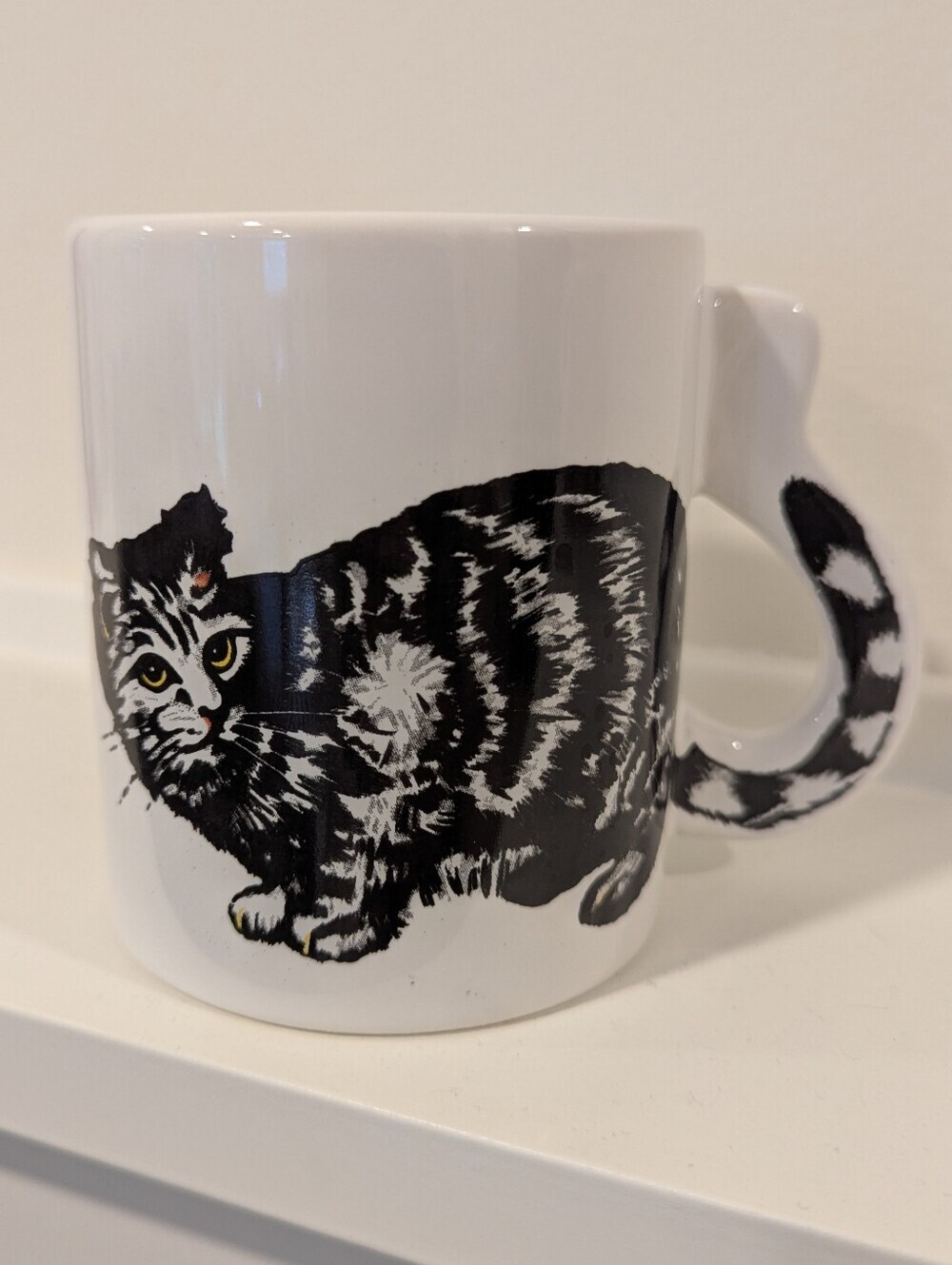 White Cat-Print Mug with Tail Handle - Vintage